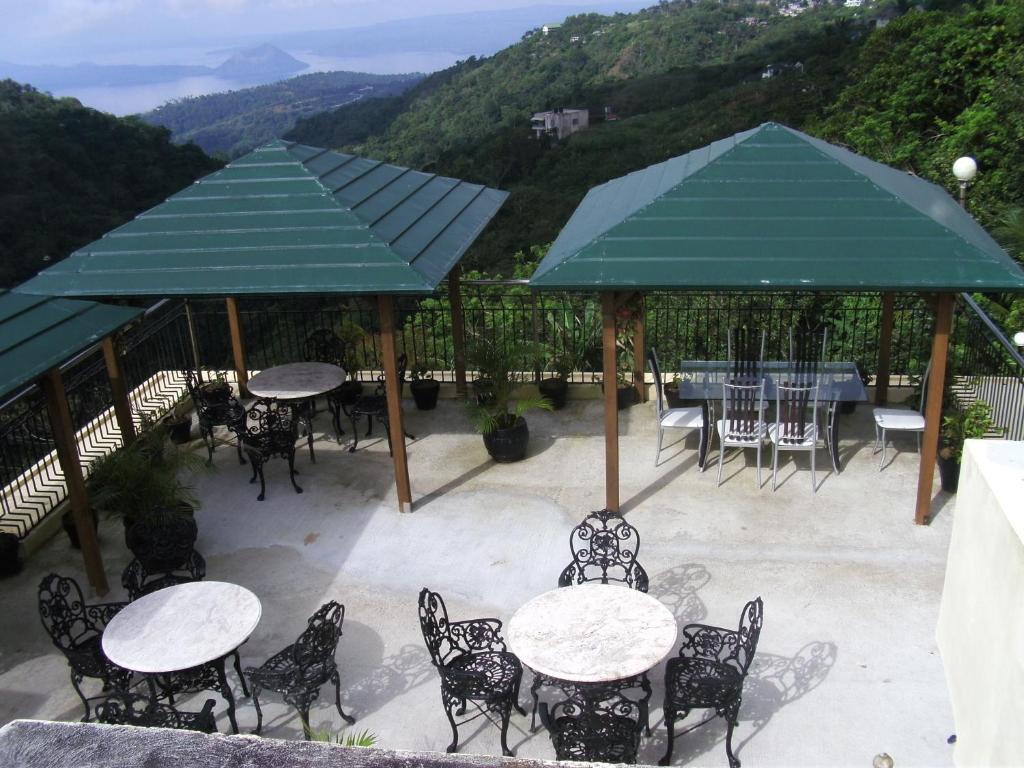 Royal Taal Inn Tagaytay City Eksteriør bilde