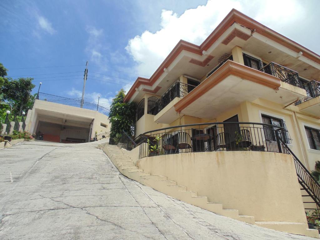 Royal Taal Inn Tagaytay City Eksteriør bilde