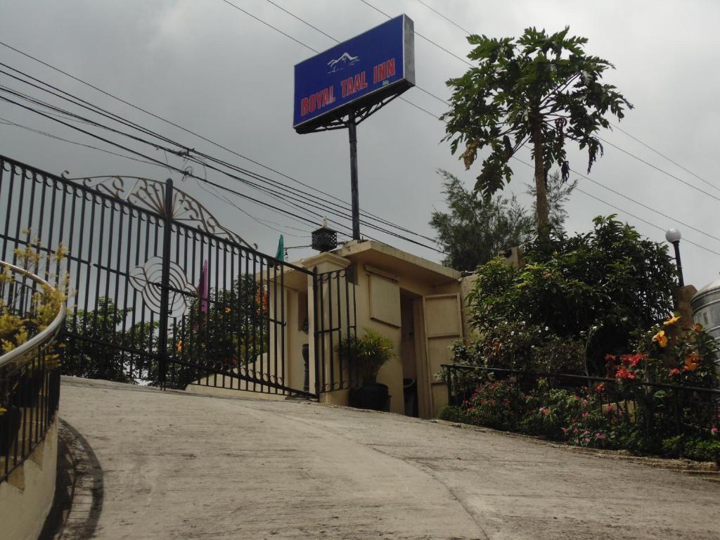 Royal Taal Inn Tagaytay City Eksteriør bilde