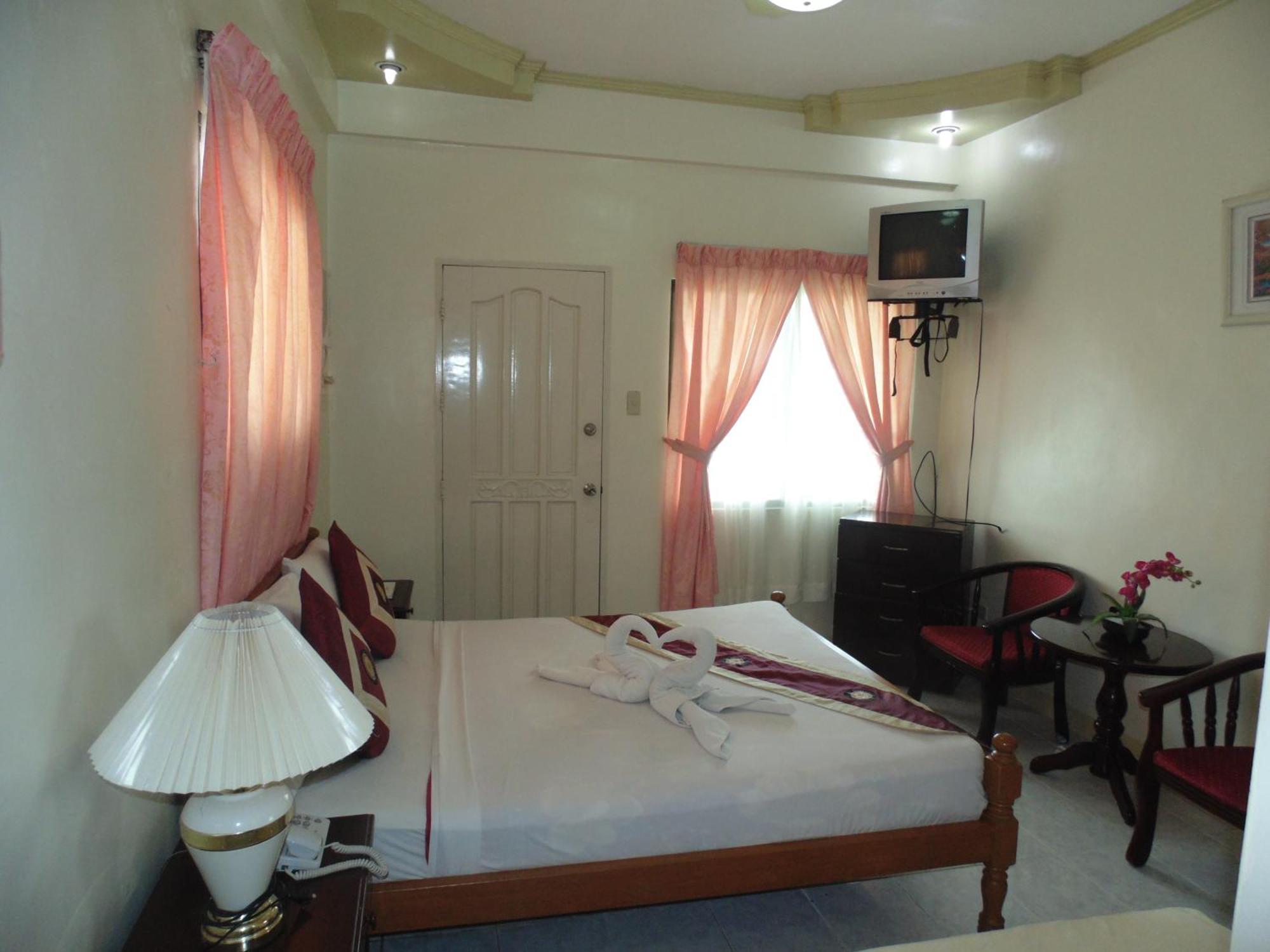 Royal Taal Inn Tagaytay City Eksteriør bilde