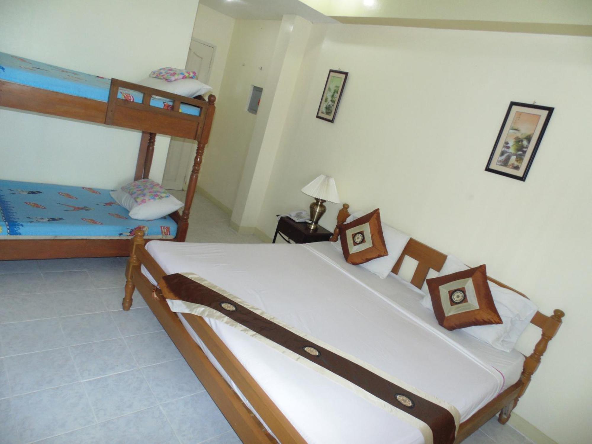 Royal Taal Inn Tagaytay City Eksteriør bilde