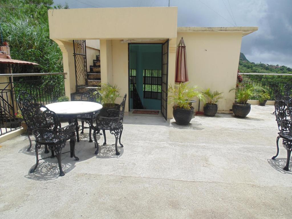Royal Taal Inn Tagaytay City Eksteriør bilde