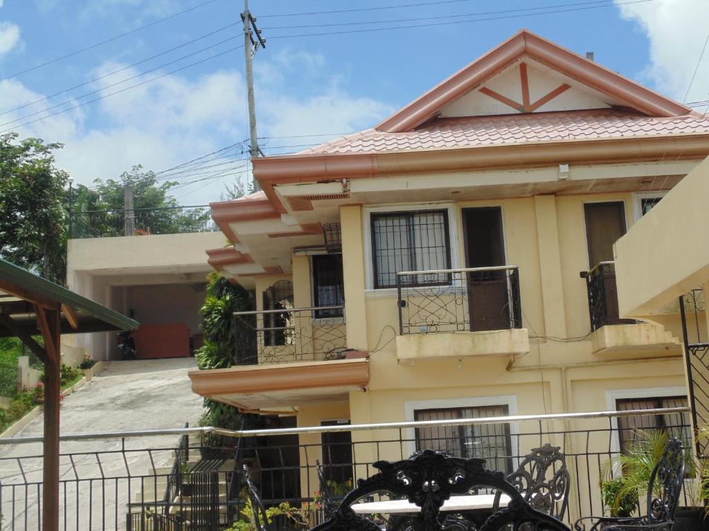 Royal Taal Inn Tagaytay City Eksteriør bilde