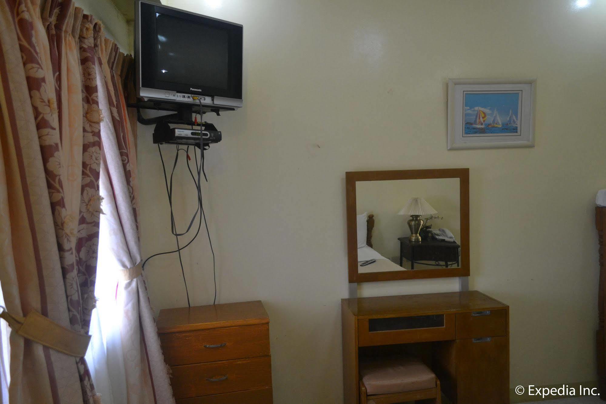 Royal Taal Inn Tagaytay City Eksteriør bilde
