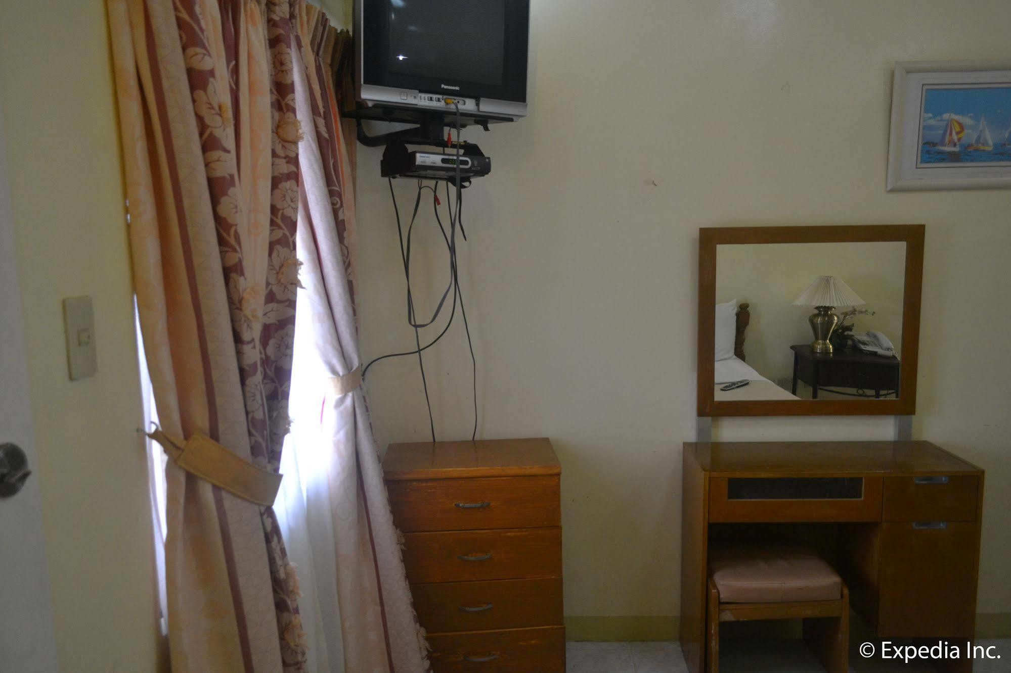Royal Taal Inn Tagaytay City Eksteriør bilde