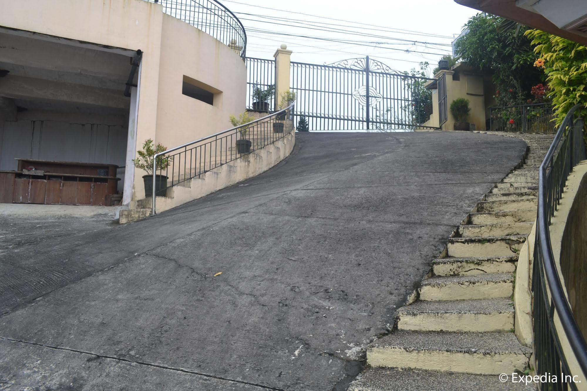 Royal Taal Inn Tagaytay City Eksteriør bilde