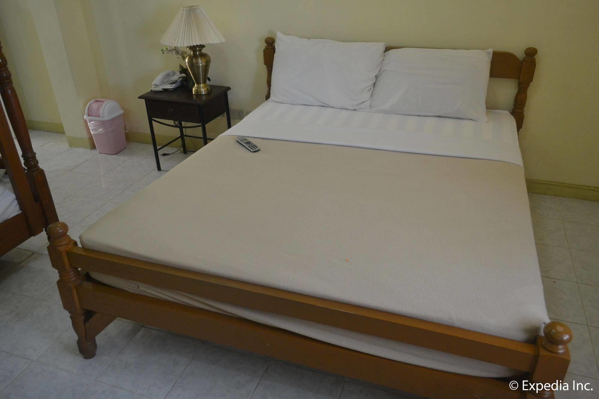 Royal Taal Inn Tagaytay City Eksteriør bilde