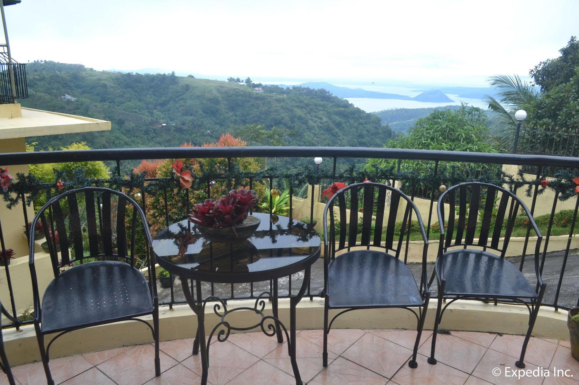 Royal Taal Inn Tagaytay City Eksteriør bilde